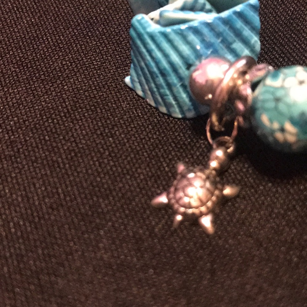 Beach shell bracelet - Picture 3 of 4